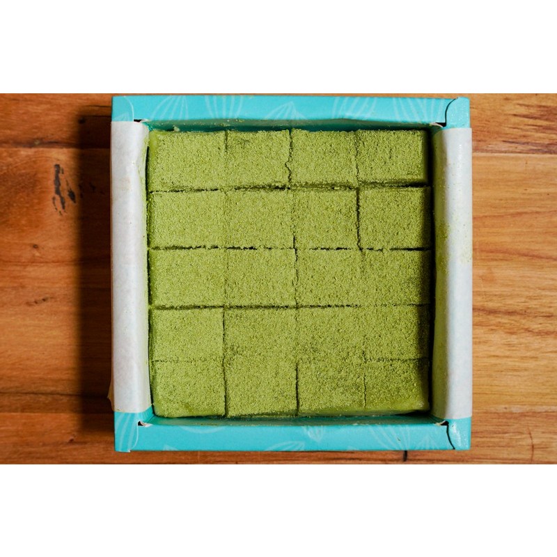 

Lahaula mactha chocolate cemilan makanan hampers