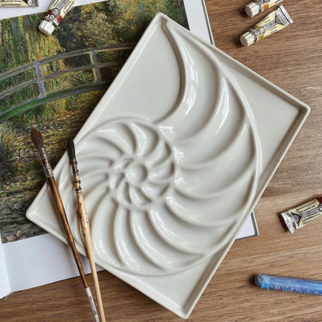 

Porcelain watercolor palette - Spiral Design