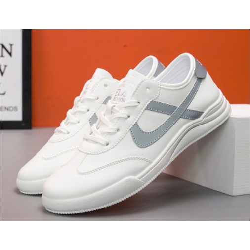 Sepatu Putih Running Sport Pria Wanita Spatu Jogging Lari Keren Kasual Original Orchi