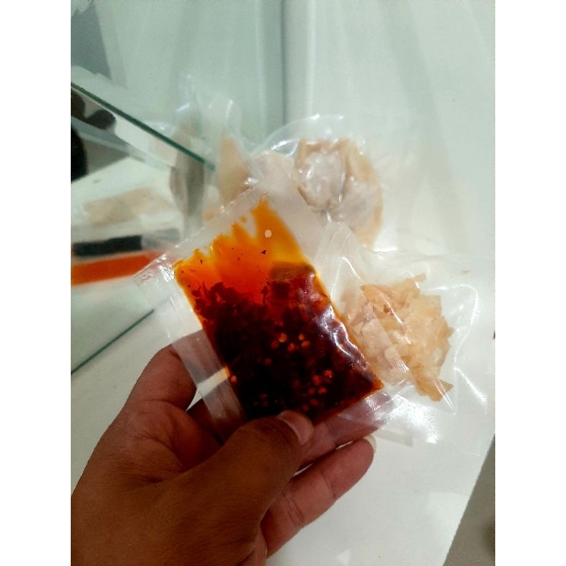 

Pangsit Ayam Chili Oil