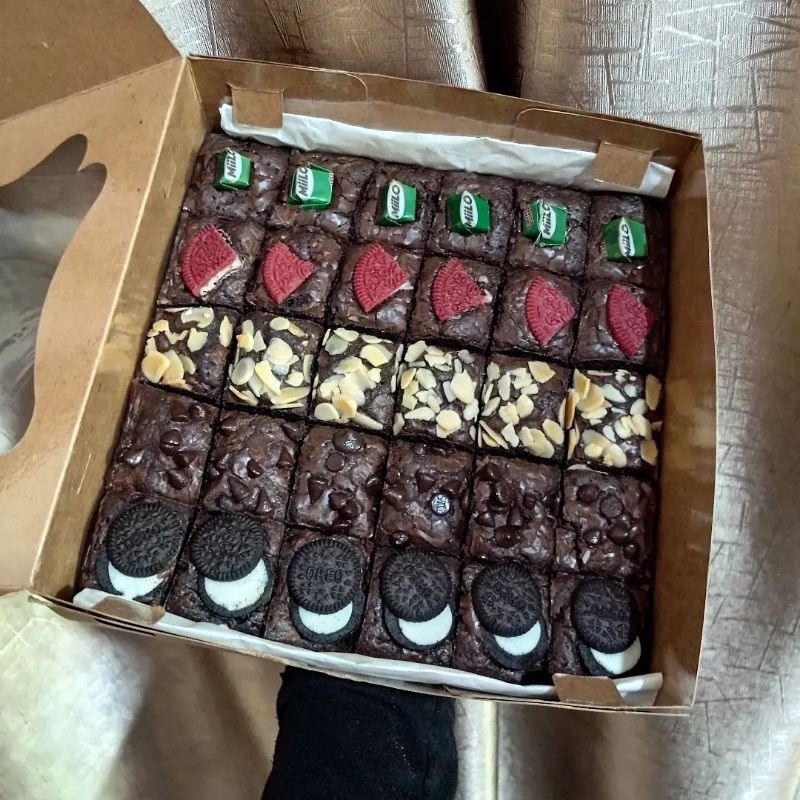 

Brownies Fudgy ( 30 potong)