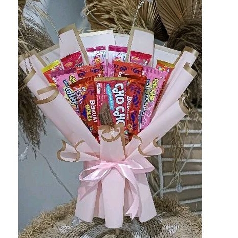 

Buket snack murah/ bucket snack custom hadiah kado wisuda ulang tahun hari jadi