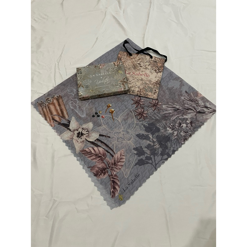 PRELOVED LIKE NEW SCARF TABULA RASA 2, SALTED EGG LA SABELLE/BUTTONSCARVES/AYU DYAH ANDARI/HIDA HASA