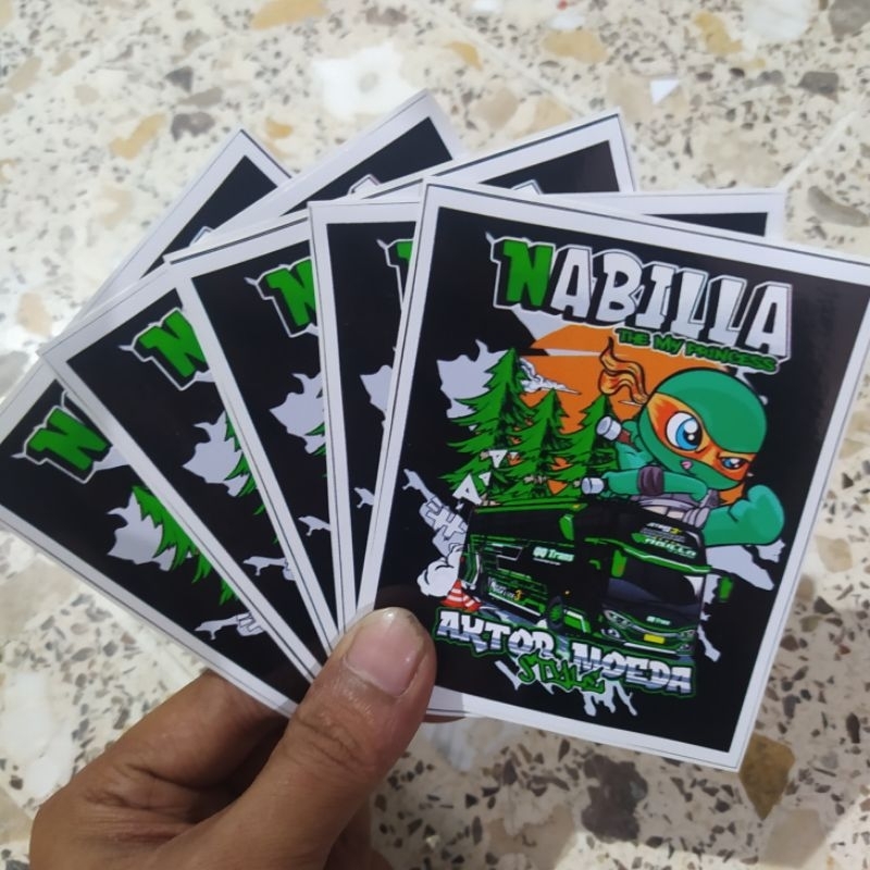 

(free sticker)STICKER BUS NABILLA AKTOR MOEDA QQ TRANS HOLOGRAM 5 PCS / STIKER BUS TERBARU