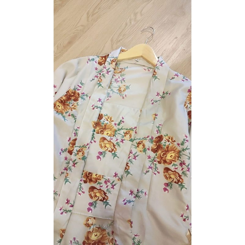 Kebaya Vera Bunga Mawar Kutubaru Bridesmaids Jadul Modern Baju Wisuda