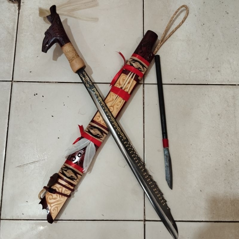 MANDAU KHAS KALIMANTAN MANDAU DAYAK ASLI KALIMANTAN 80 CM