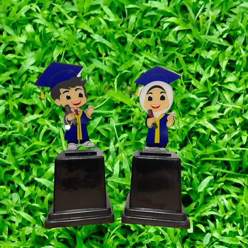 PIALA Patung Wisuda Akrilik tatakan hitam