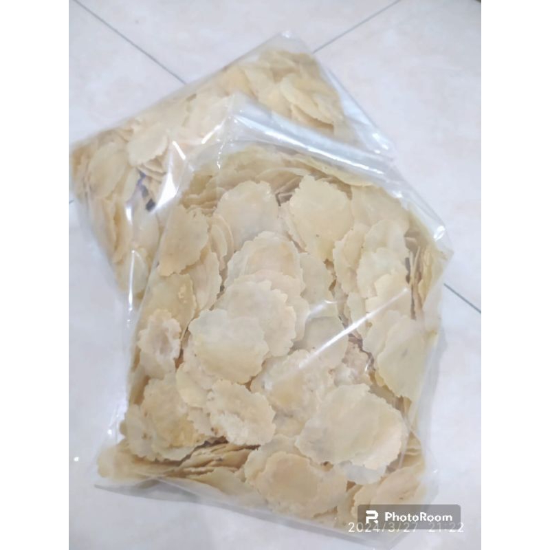 

EMPING MELINJO/EMPING MELINJO BUMBON//EMPING MELINJO ASLI SOLO