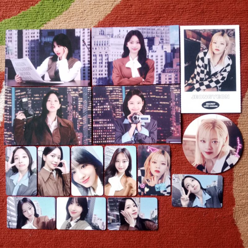 [READY STOCK] TWICE 2023~2024 SEASON GREETING (Momo, Mina, Nayeon, Tzuyu, Dahyun, Sana, Jihyo, Chaey