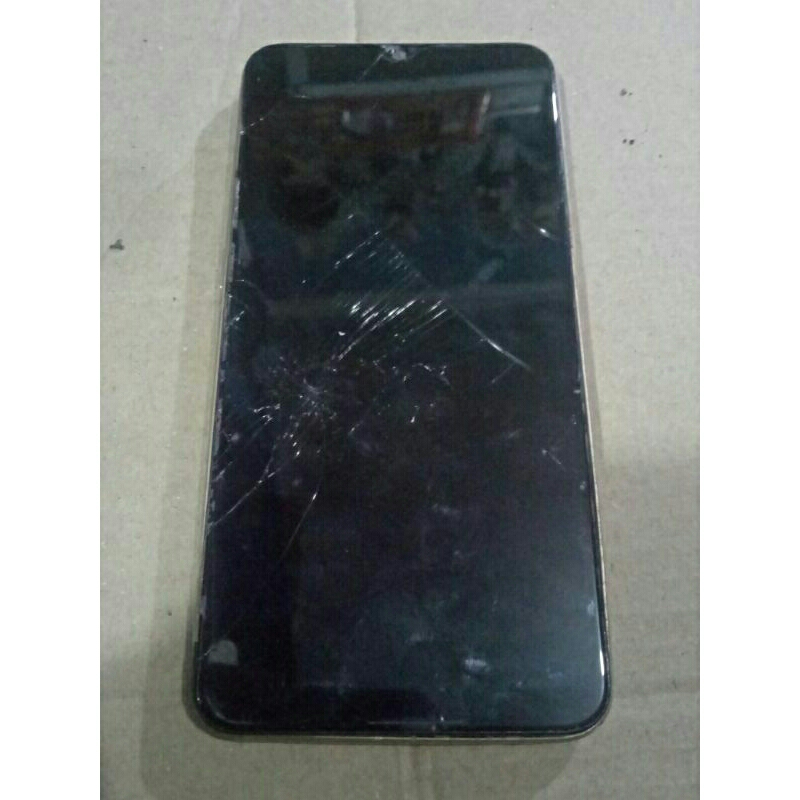 lcd Tc hp Oppo A7 minus Tc retak tapi sentuh normal udah tested