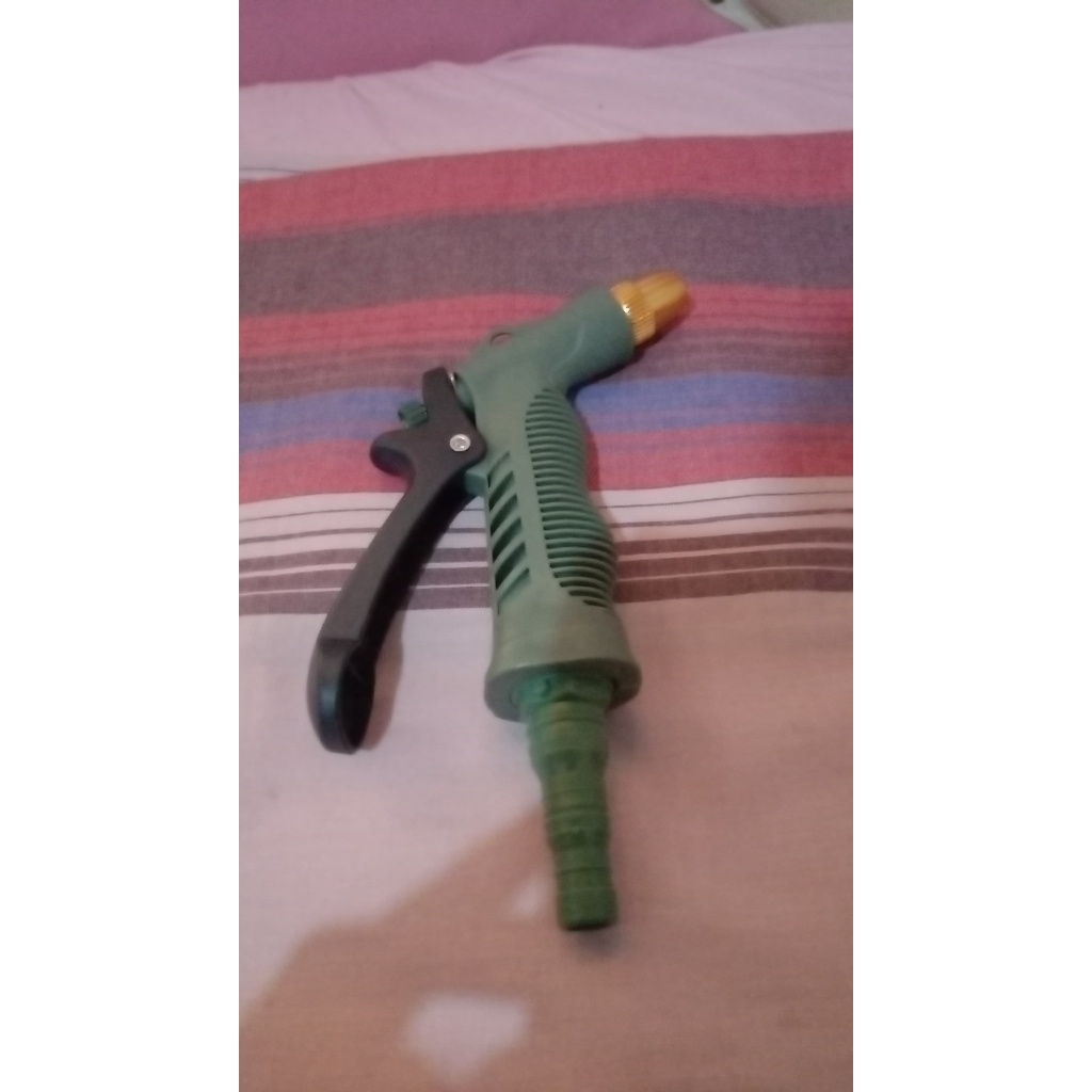 Semprotan Air Cuci Mobil Motor / Kepala Sambungan Kran Air / Semprotan