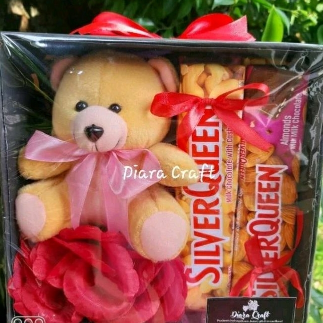 

Gift box ultah / valentine / anniversary