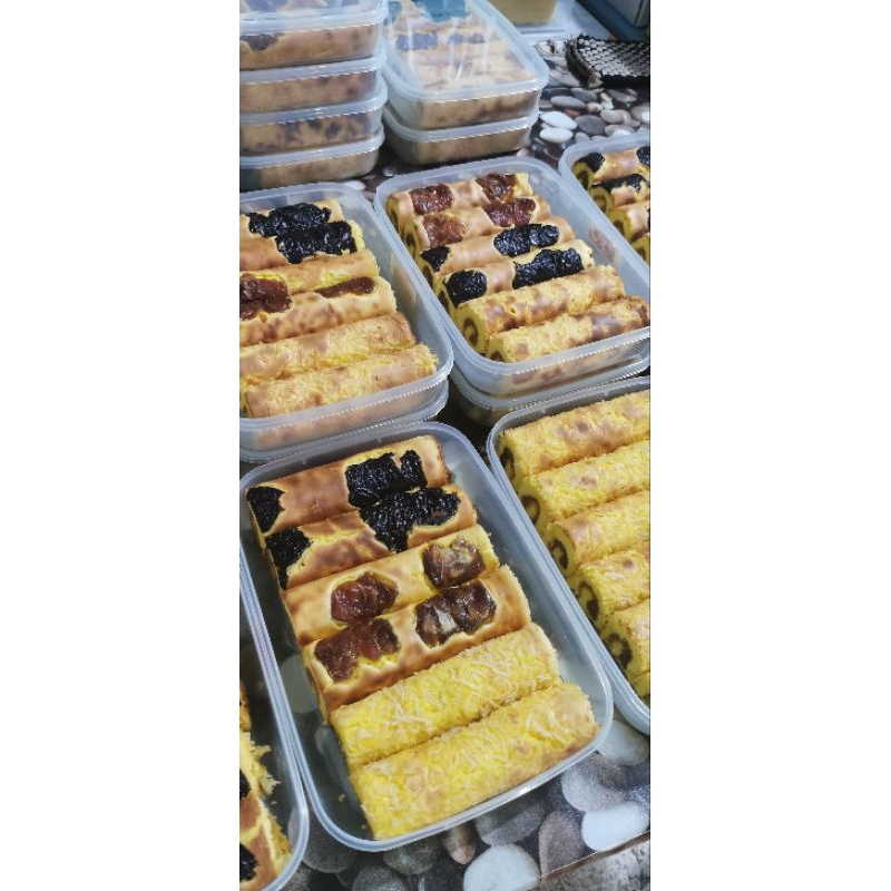 

Paket Bolu Gulung Nanas Mix Toping Prunes, Plum, Kurma, Keju Nana Kue (Baca Deskripsi)