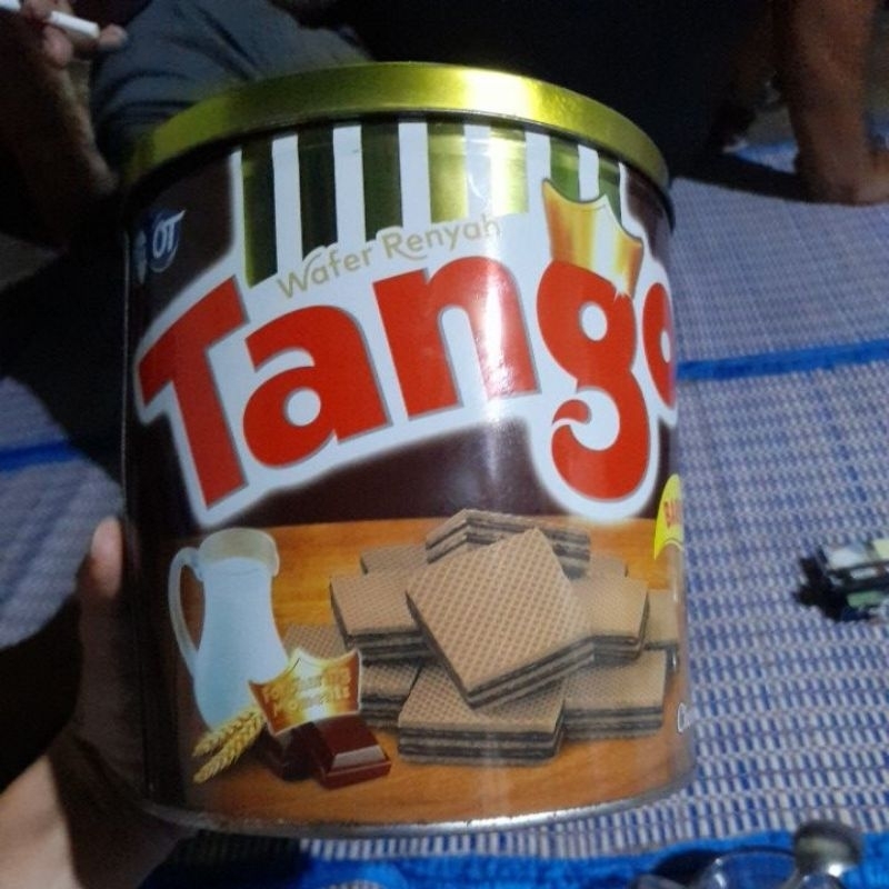 

Wafer Tango Kaleng