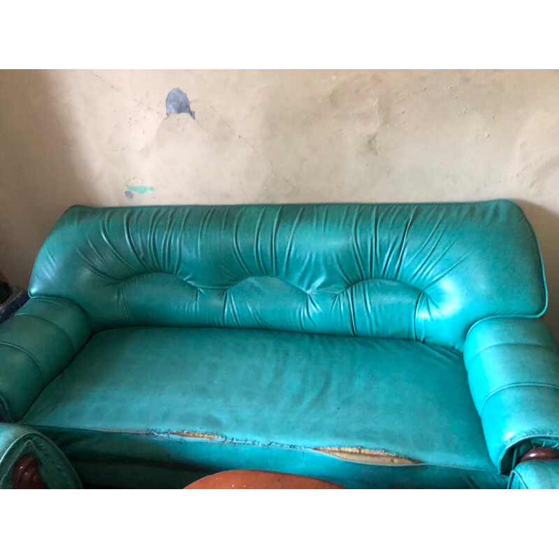 SOFA KULIT BEKAS 32+meja