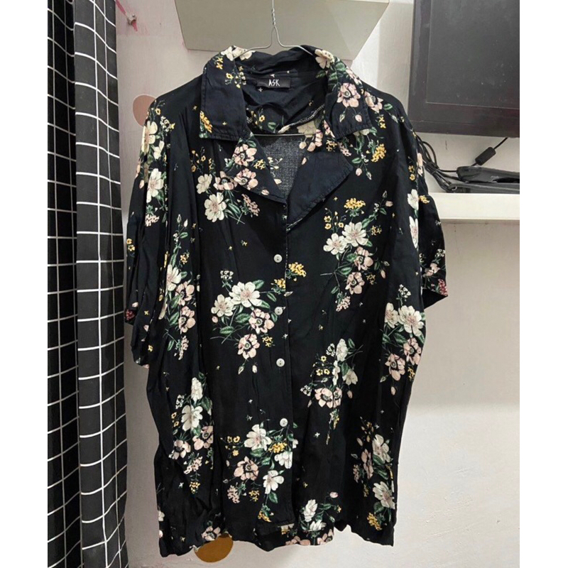 preloved kemeja floral black merk ask