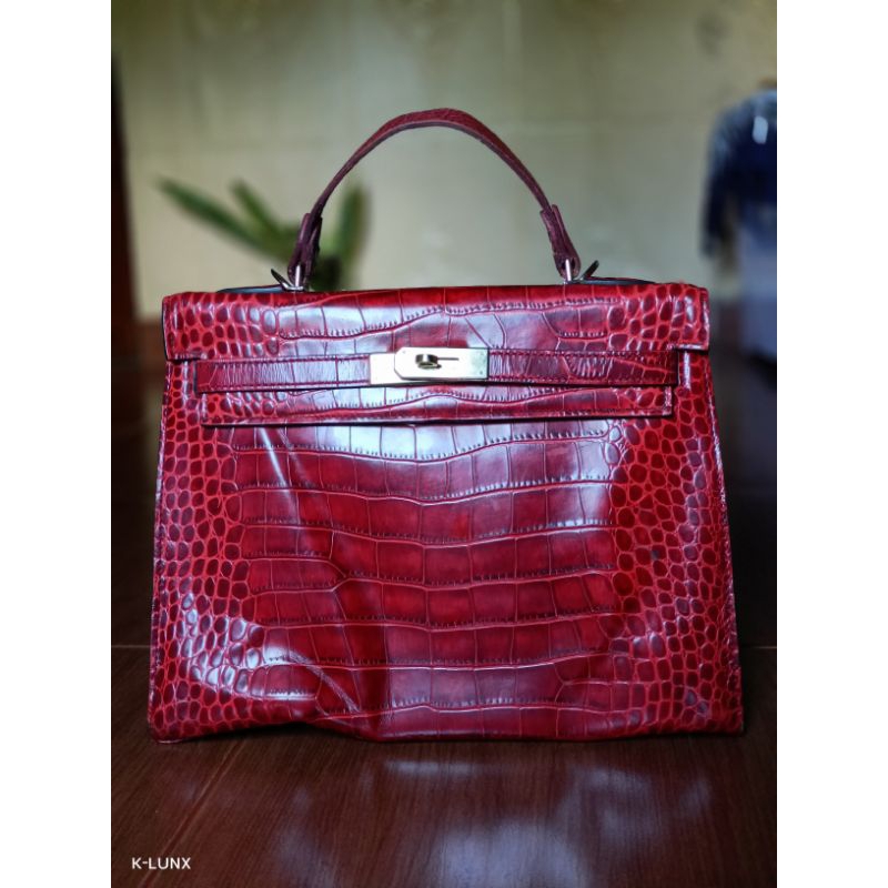 Ready ✅ Sling bag / Top handle bag Croco