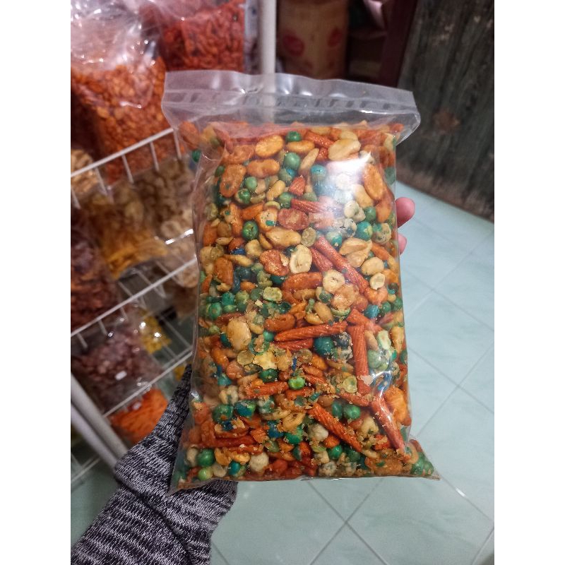 

Kacang Campur Kemasan 250gr