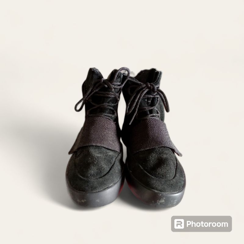 Adidass Yeezy Boost 750