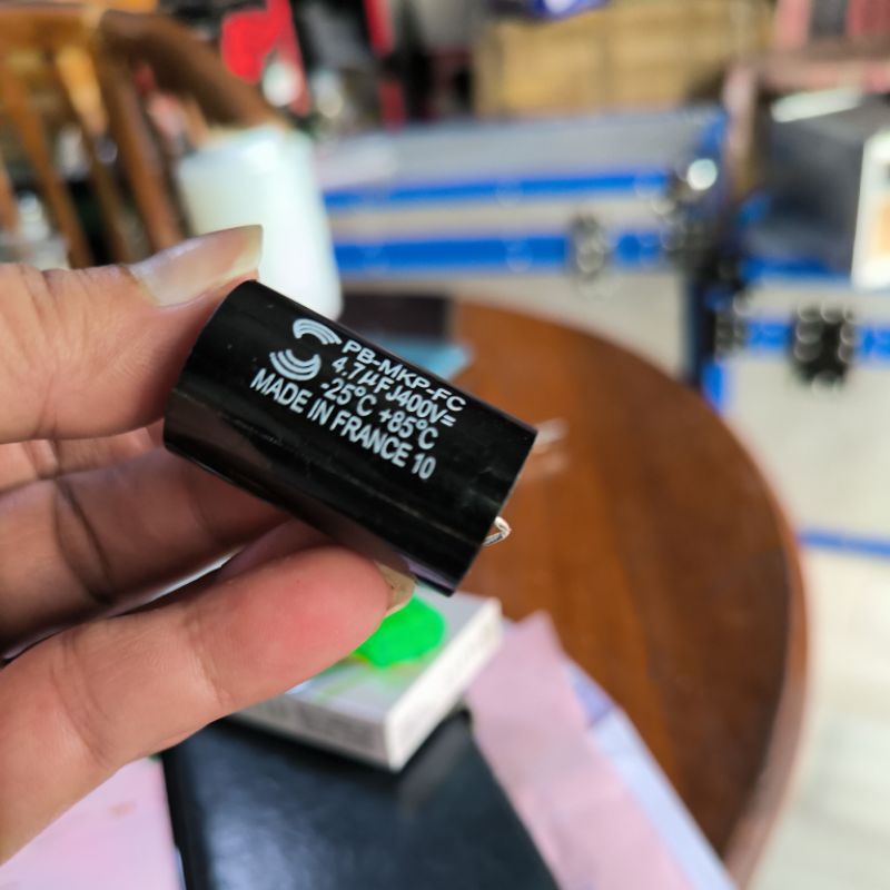Kapasitor PB 4,7uF - 400V