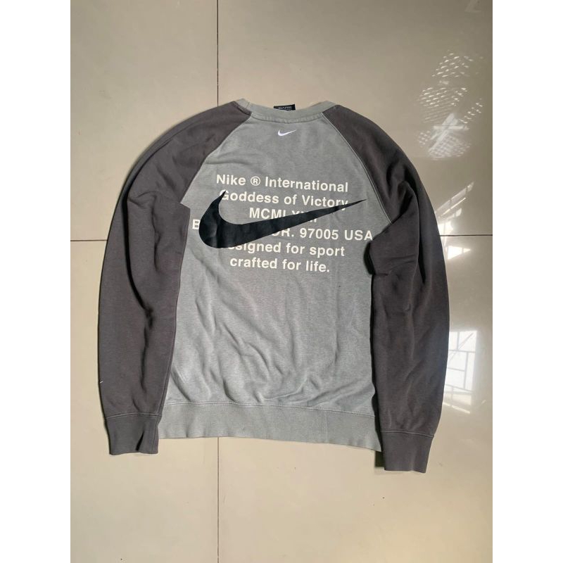 Cn nike doble swoosh