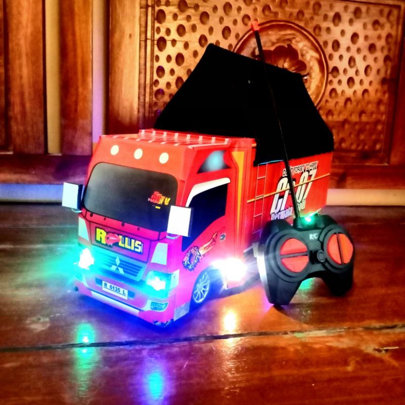 mainan miniatur truk oleng remote control baru fariasi full lampu