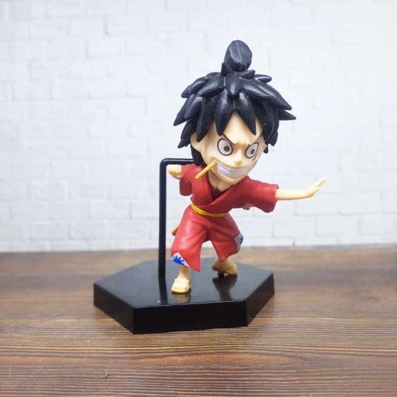 Figure One piece Luffy tinggi 10cm happy meal mcd