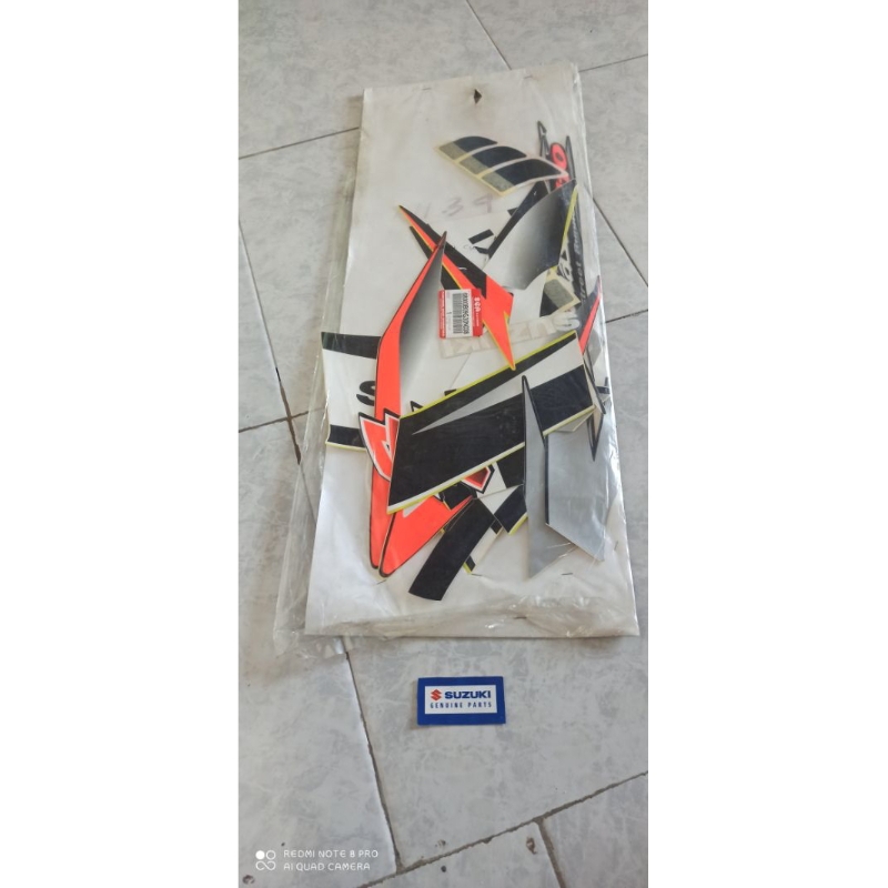 Striping Suzuki Smash 2005 warna Kuning-hitam