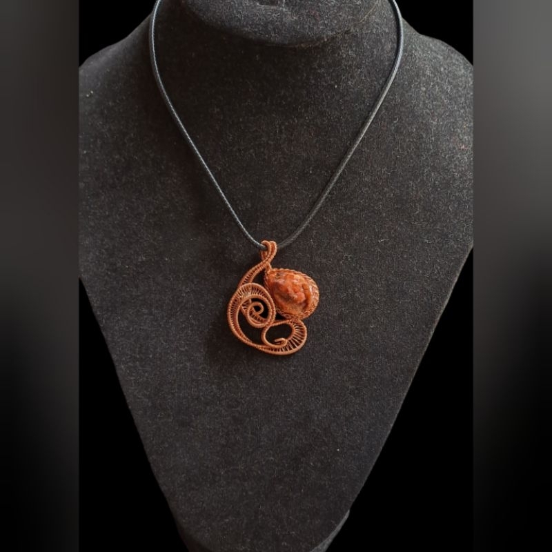 Bros/liontin batu druzy