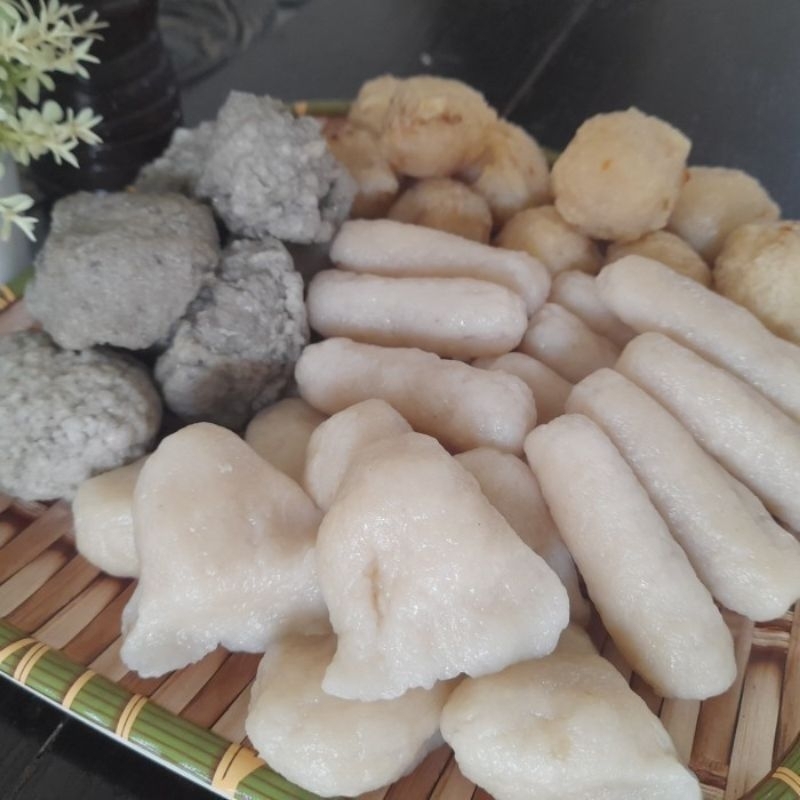 

pempek palembang asli - isi 200pcs
