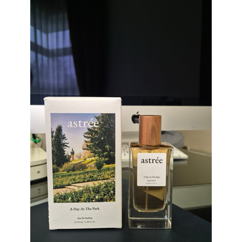 Preloved Astree A Day at the Park 99%