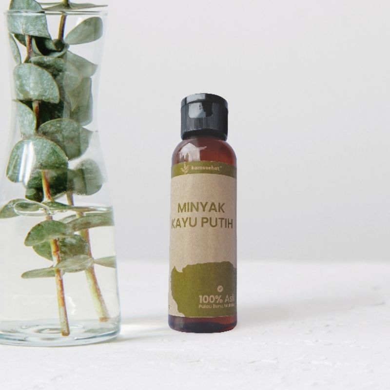 Minyak Kayu Putih Asli Pulau Buru, Maluku.