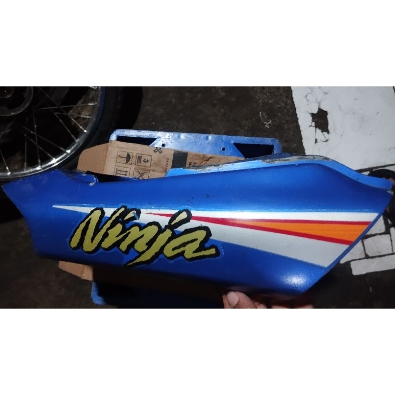 cover body belakang kawasaki ninja