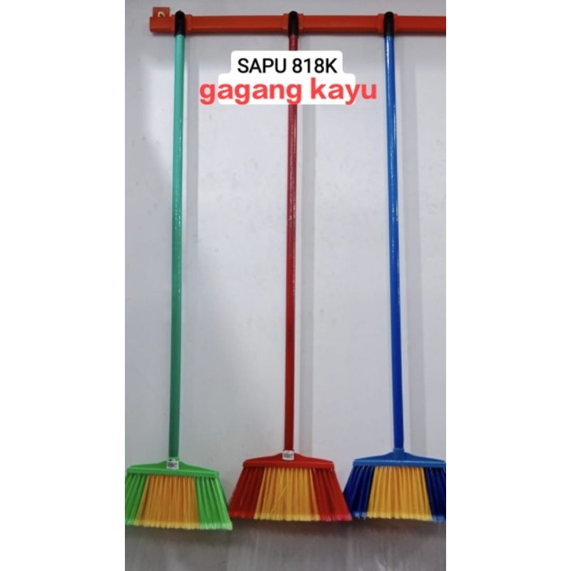 sapu suma star 818K / gagang kayu warna / nilon warna