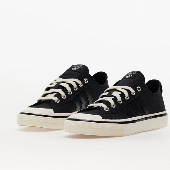 Sepatu Sneaker UNISEX NIZZA RF 74 GX8485