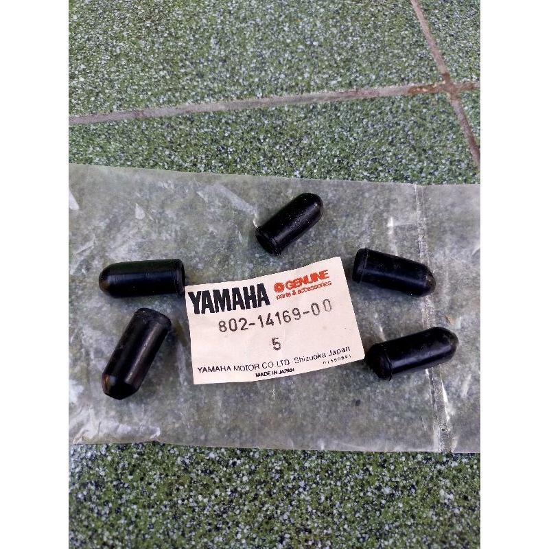 karet setelan kabel gas Yamaha original karet tutup stelan kabel gas Yamaha original
