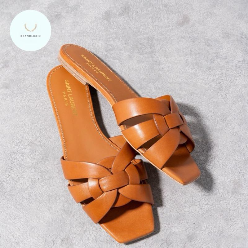 Saint Laurent Tribute flat sandal calf leather