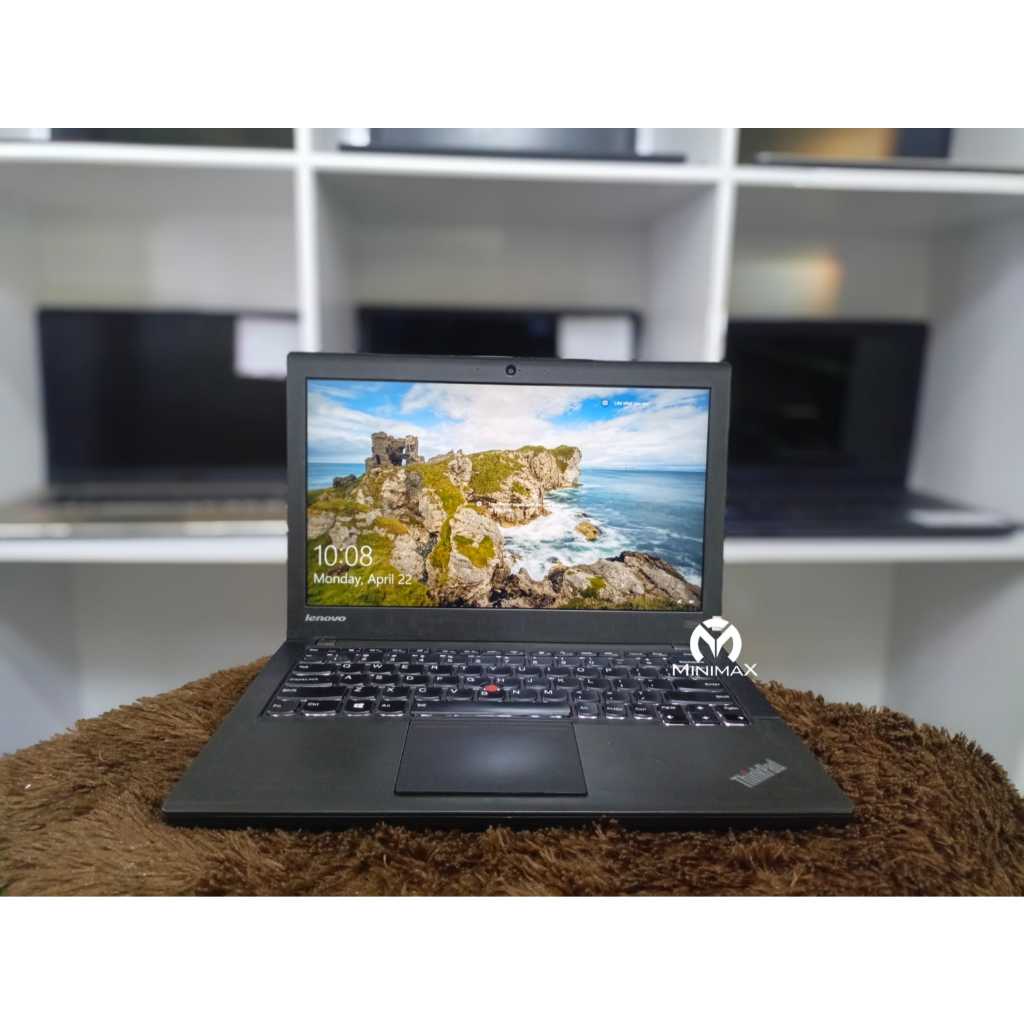 Thinkpad X240 core i7 murmer 8GB 128GB windows 10 ori backlight.