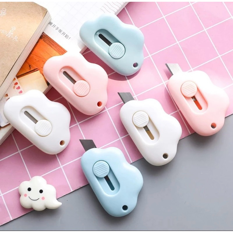 

Cutter Mini Model Awan Alat Bantu Potong Kertas Plastik Unboxing Paket Perlengkapan ATK Sekolah Travel Size Cloud Shape Sliding Knife Kater Kecil Lucu Cuter