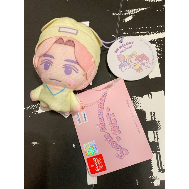 DOLL SANRIO X HENDERY WAYV