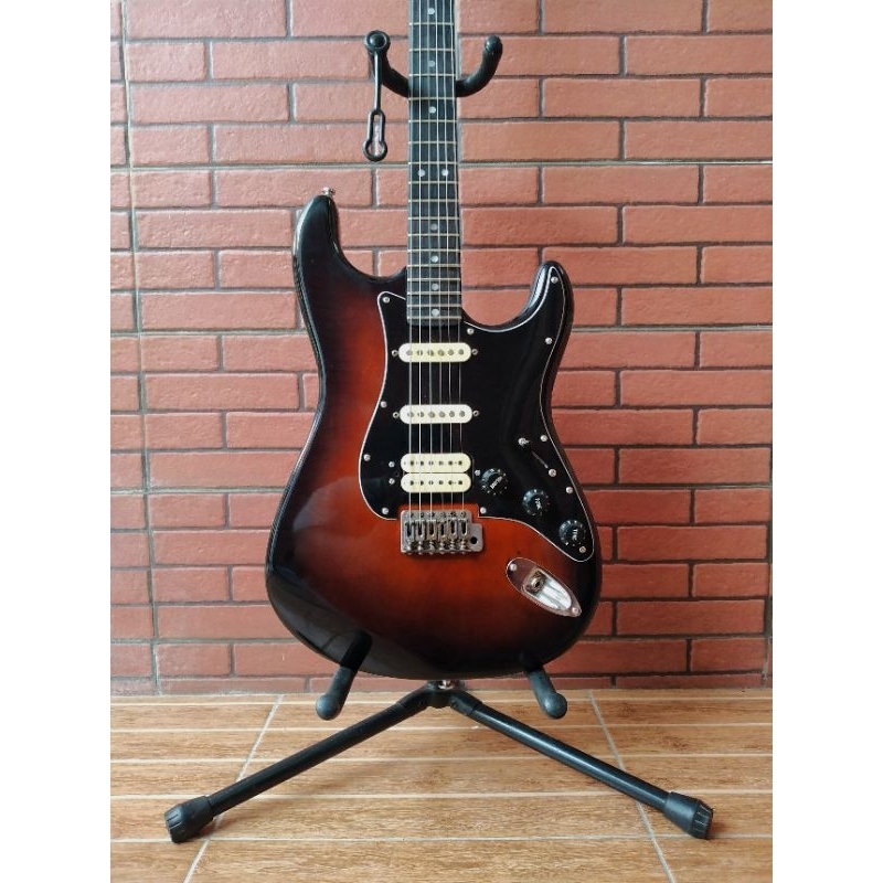 Gitar Elektrik Maya Stratocaster Japan