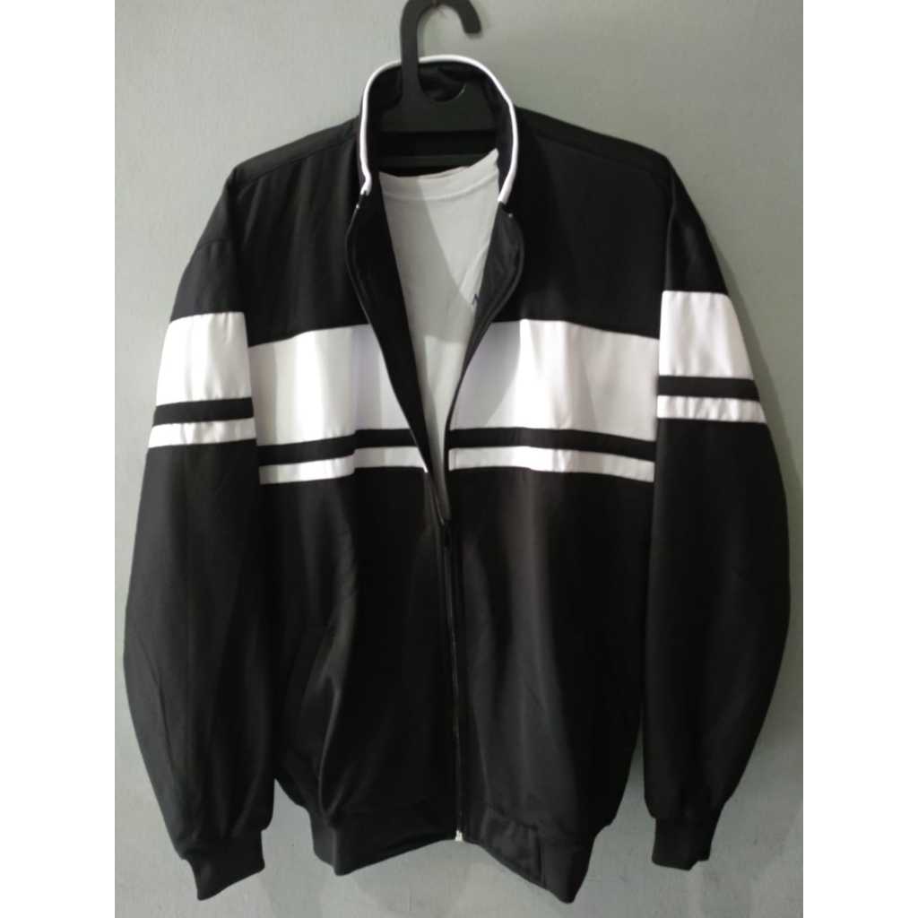 Jaket tracktop hitam/hitam