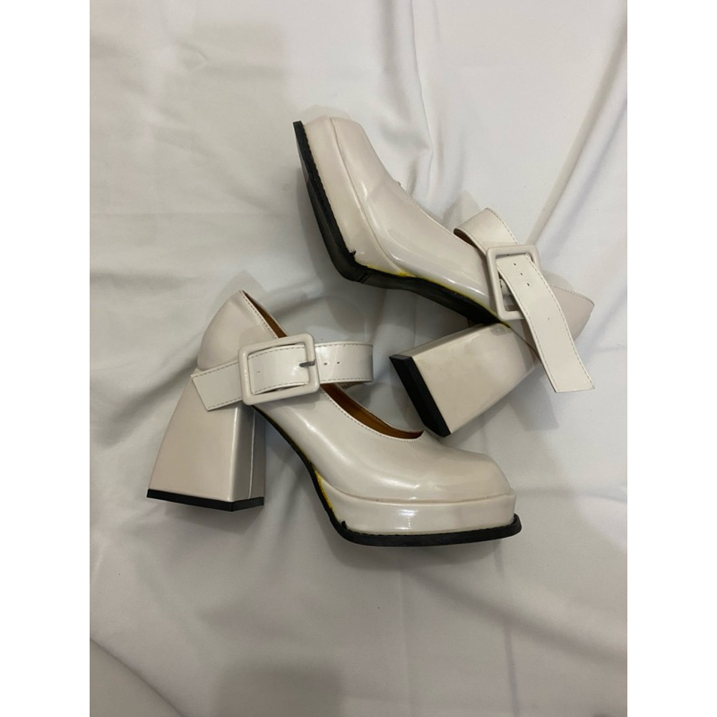 THRIFT / PRELOVED CHUNCKY HEELS DRESS COQUETTE RIBBON LEATHER JACKET