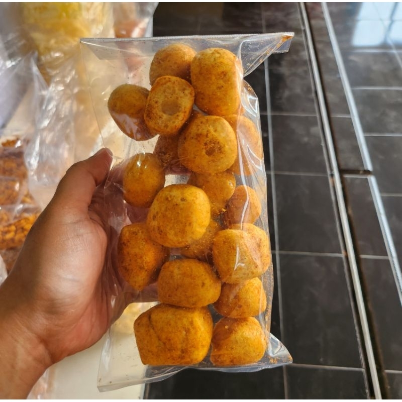 

[snack kecil] Kerupuk Ikan Tenggiri Pedas Khas Keripik Pojok Riki Mang Odod Bandung Cimahi