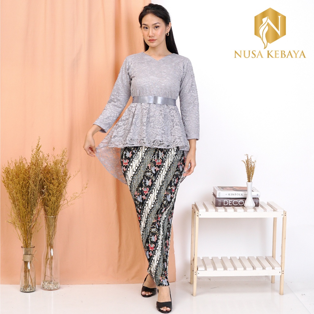 Setelan Kebaya Brukat Pinguin Set Rok Plisket Batik Untuk Kebaya Wisuda Modern Kondangan Seragaman P
