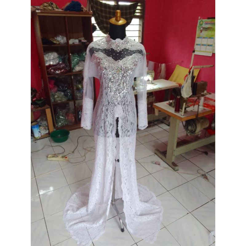 Kebaya Akad Nikah Kutu Baru putih