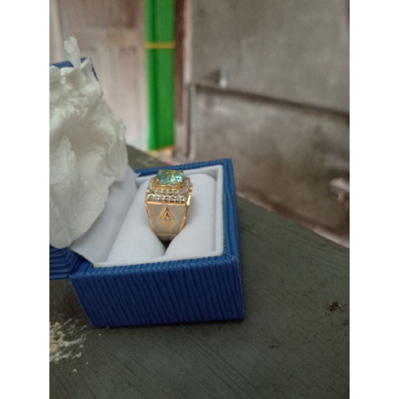 Blue topaz swiss