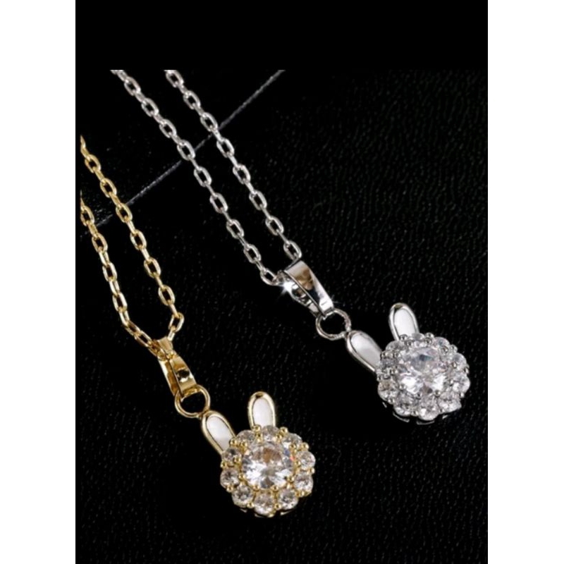 Kalung titanium liontin kelinci kecil untuk wanita
