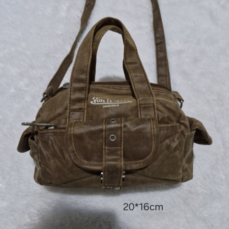 Nett price Tas sling tenteng lucu unik Von dutch rare