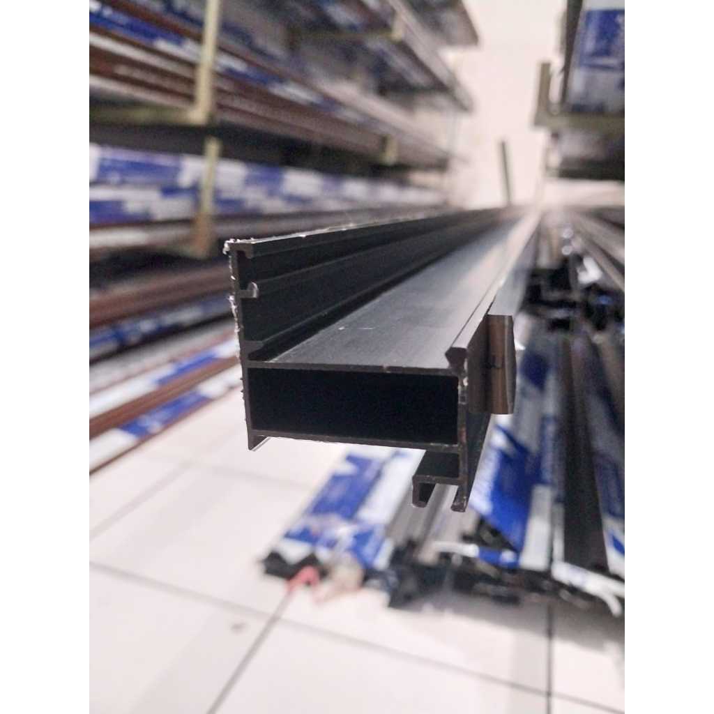 1826 untuk Daun Jendela Casement Window (HITAM ANODIZE)